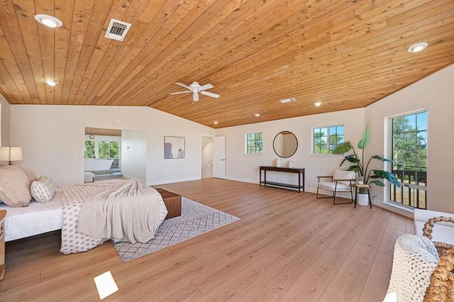 2495 Meadow Creek Rd, Lincoln, CA 95648