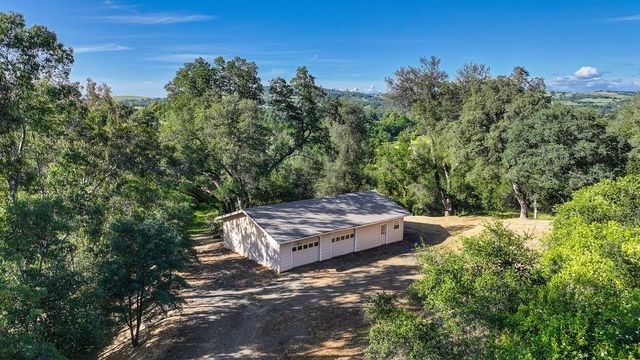2495 Meadow Creek Rd, Lincoln, CA 95648