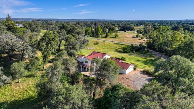 2495 Meadow Creek Rd, Lincoln, CA 95648