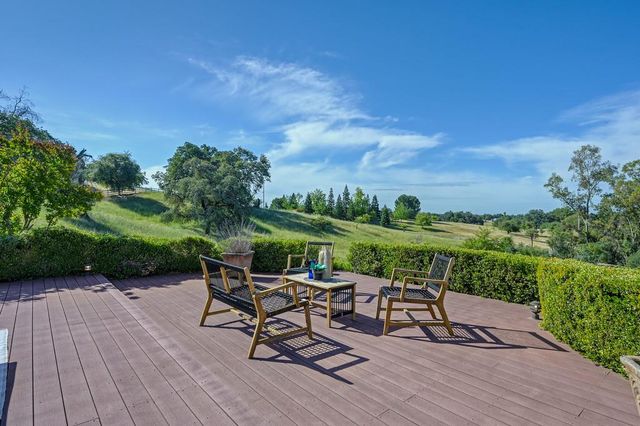 2495 Meadow Creek Rd, Lincoln, CA 95648