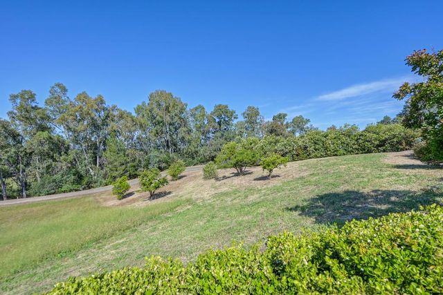 2495 Meadow Creek Rd, Lincoln, CA 95648