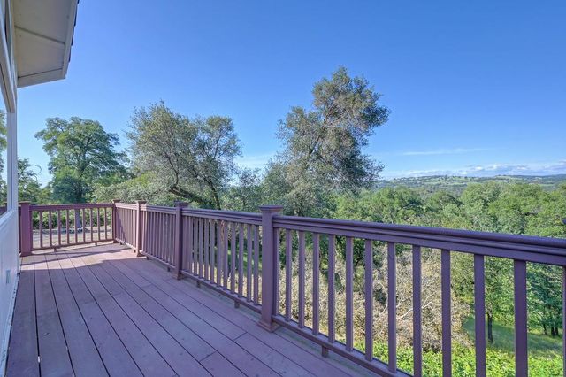 2495 Meadow Creek Rd, Lincoln, CA 95648