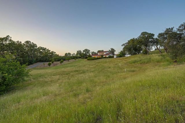 2495 Meadow Creek Rd, Lincoln, CA 95648