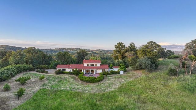 2495 Meadow Creek Rd, Lincoln, CA 95648