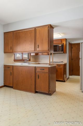 409 W Lakewood Boulevard, Holland, MI 49424