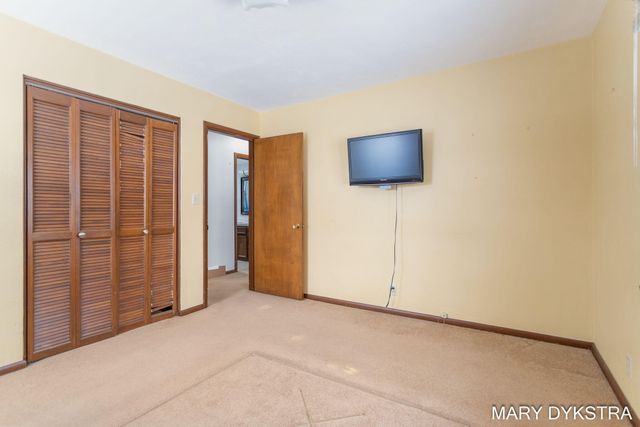 409 W Lakewood Boulevard, Holland, MI 49424