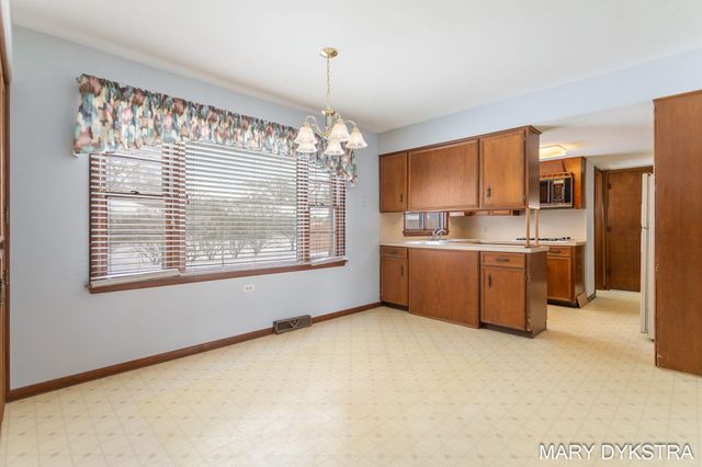 409 W Lakewood Boulevard, Holland, MI 49424