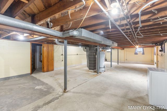 409 W Lakewood Boulevard, Holland, MI 49424