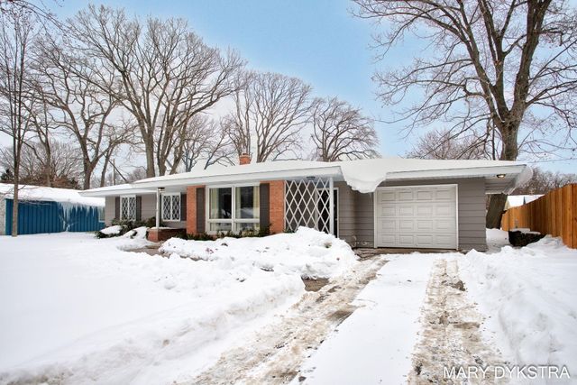 409 W Lakewood Boulevard, Holland, MI 49424