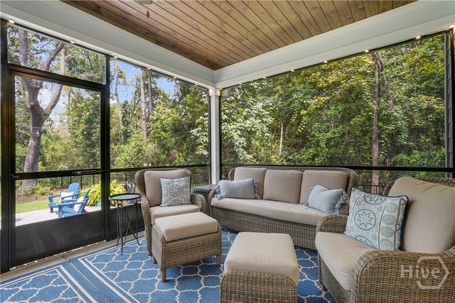 586 Enclave Drive, Richmond Hill, GA 31324