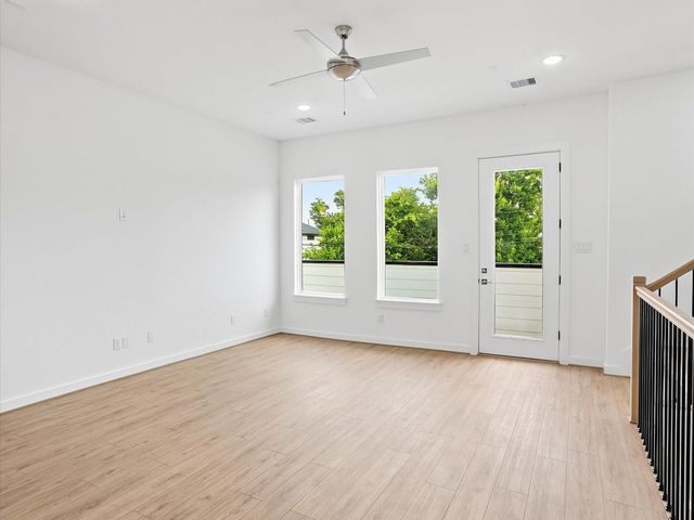 7453 Lasalette Street, Houston, TX 77021