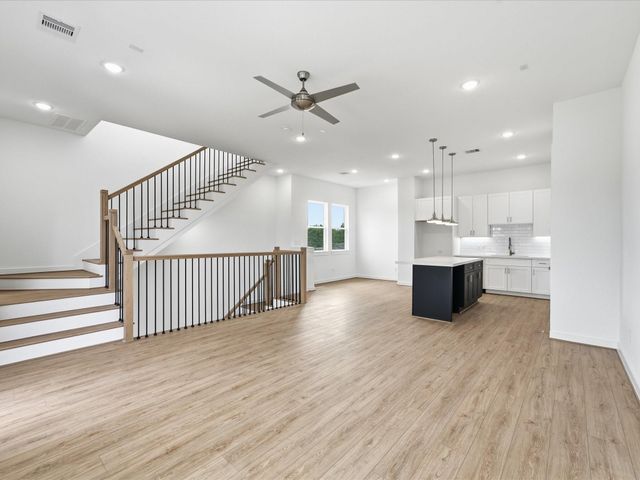7453 Lasalette Street, Houston, TX 77021