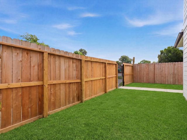7453 Lasalette Street, Houston, TX 77021