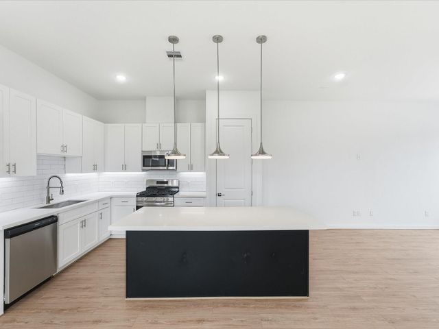 7453 Lasalette Street, Houston, TX 77021