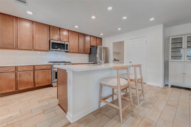 14611 Alderete Dr, Houston, TX 77068