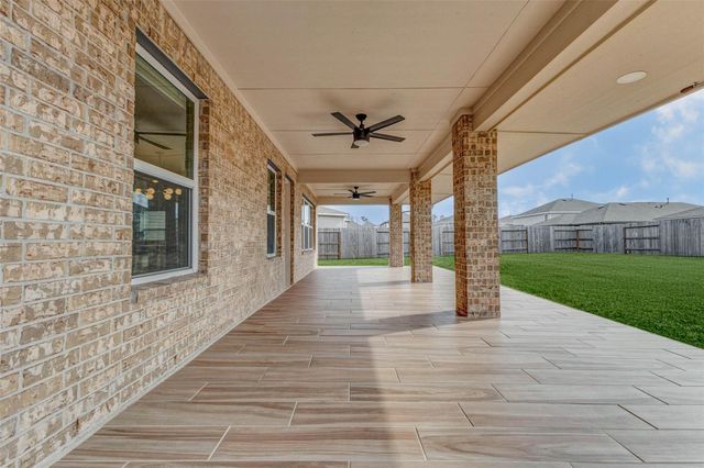 14611 Alderete Dr, Houston, TX 77068