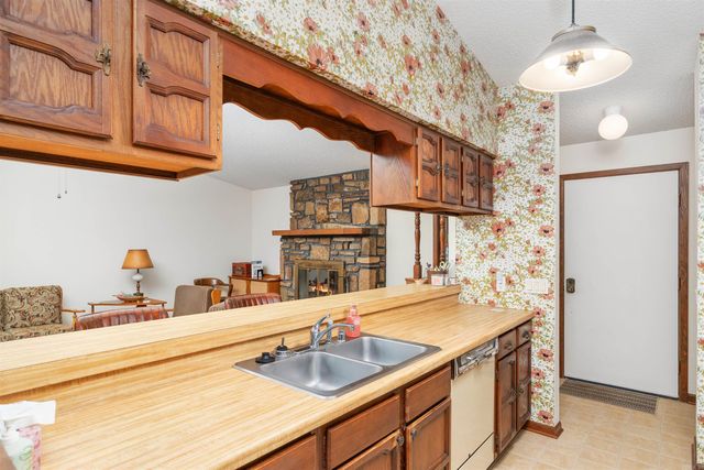 64 Pontevedra Drive, Hot Springs Village, AR 71909