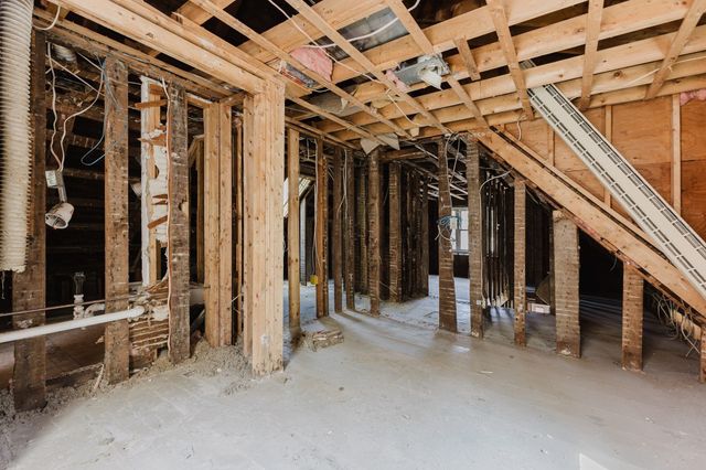 166 Hull St, Hingham, MA 02043
