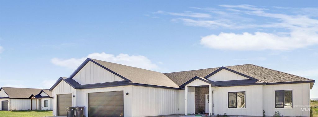 197 S 236 E, Burley, ID 83318