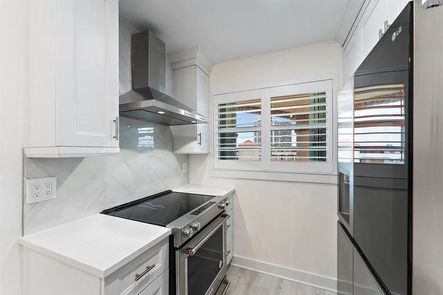29 Yacht Club Drive 407, North Palm Beach, FL 33408