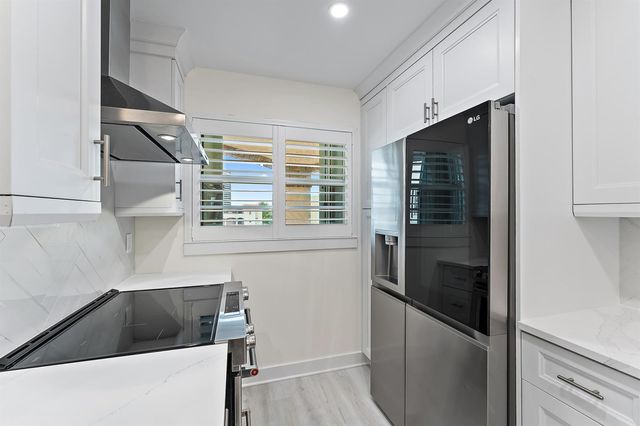 29 Yacht Club Drive 407, North Palm Beach, FL 33408