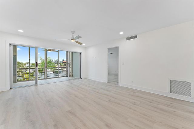 29 Yacht Club Drive 407, North Palm Beach, FL 33408
