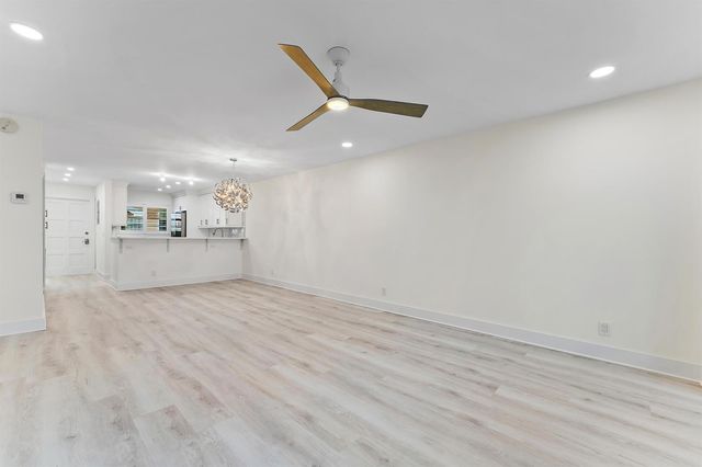 29 Yacht Club Drive 407, North Palm Beach, FL 33408