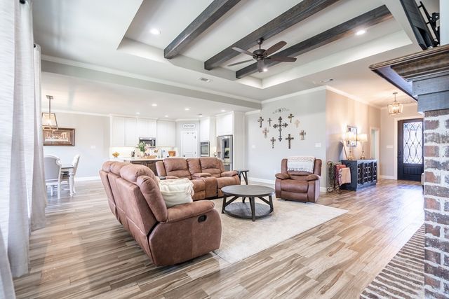 1208 Desert Rose Dr, Midland, TX 79705