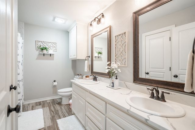 1208 Desert Rose Dr, Midland, TX 79705