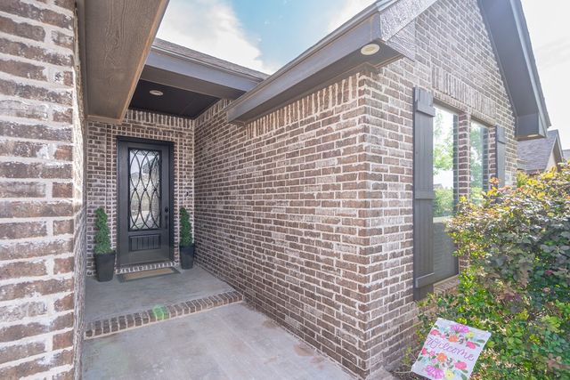 1208 Desert Rose Dr, Midland, TX 79705