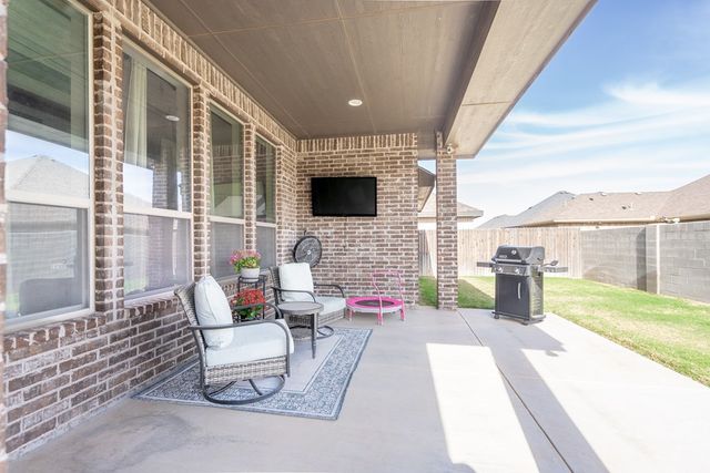 1208 Desert Rose Dr, Midland, TX 79705