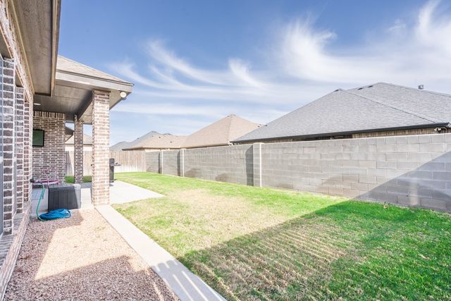 1208 Desert Rose Dr, Midland, TX 79705