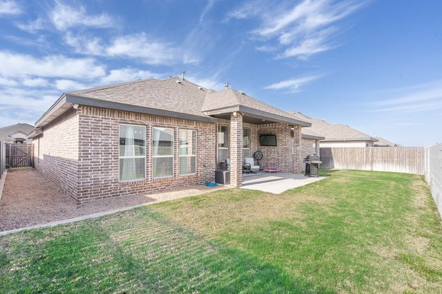 1208 Desert Rose Dr, Midland, TX 79705