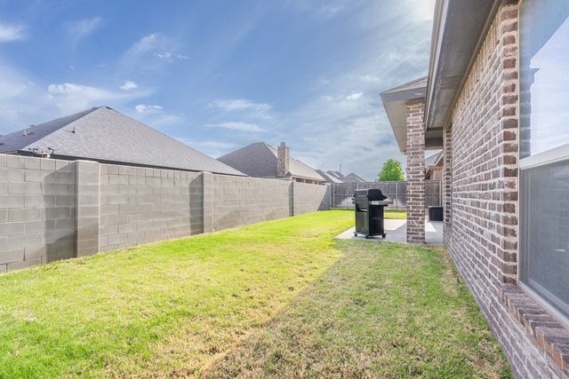1208 Desert Rose Dr, Midland, TX 79705