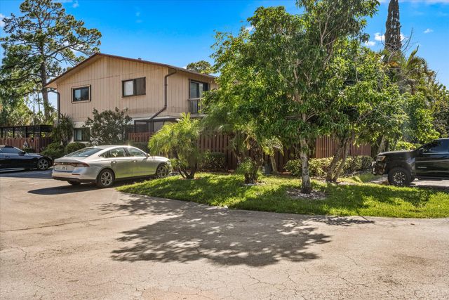 4258 S Landar Drive, Lake Worth, FL 33463