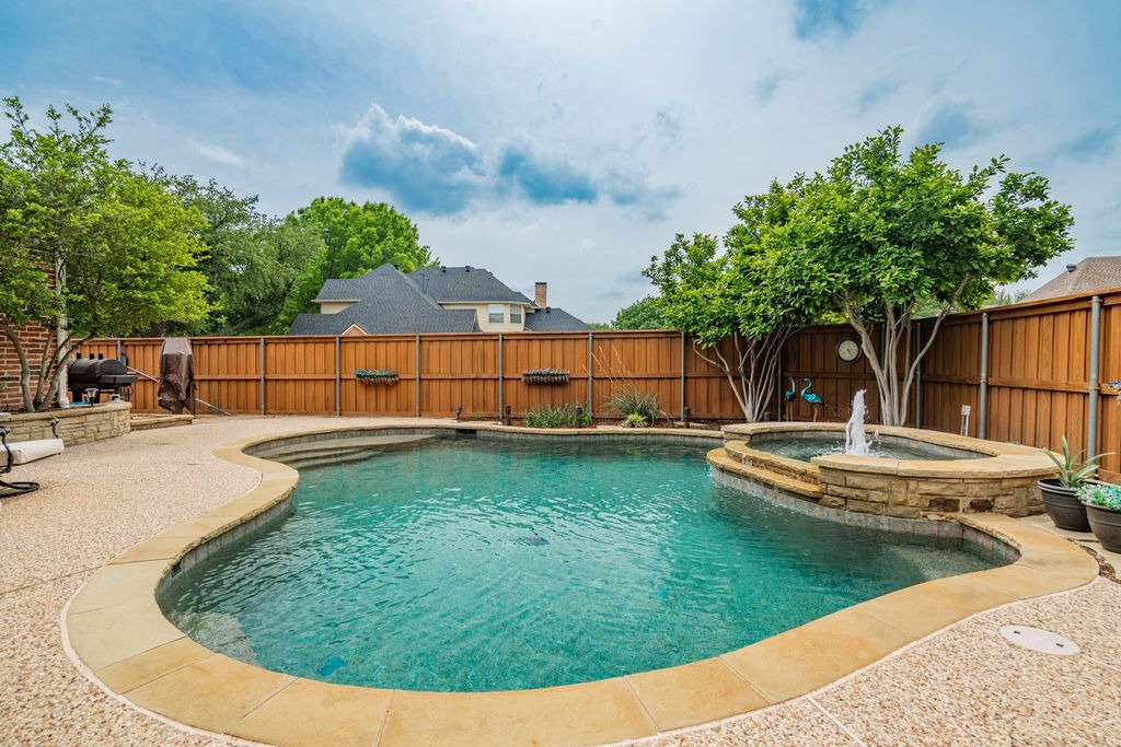 601 Uvalde Court, Allen, TX 75013