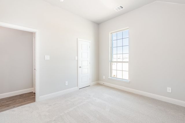 630 Crystal Lake Lane, Red Oak, TX 75154