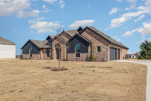 630 Crystal Lake Lane, Red Oak, TX 75154