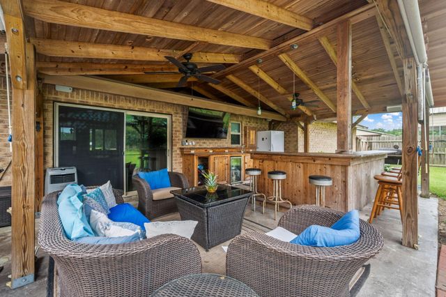 2126 County Road 661, Dayton, TX 77535