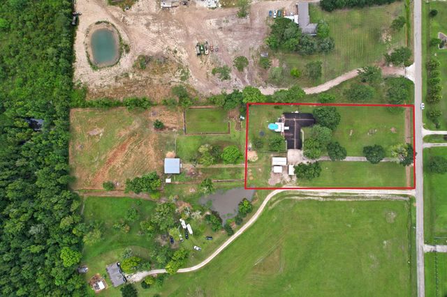 2126 County Road 661, Dayton, TX 77535