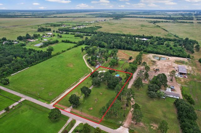 2126 County Road 661, Dayton, TX 77535