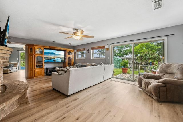 2126 County Road 661, Dayton, TX 77535