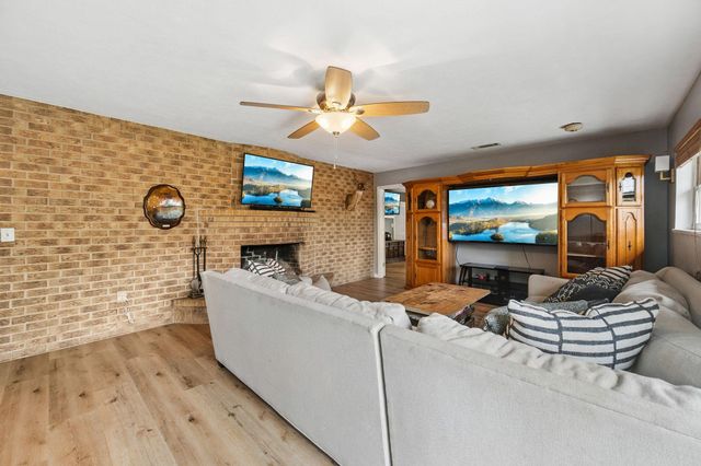 2126 County Road 661, Dayton, TX 77535