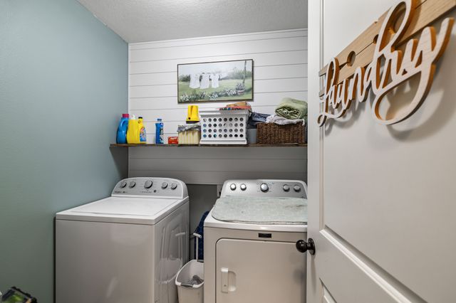 1304 S 10th Street, Adel, IA 50003