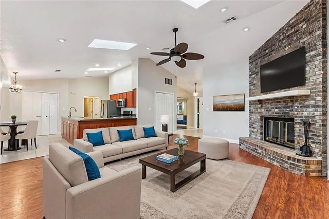 650 CAYUGA DRIVE, Winter Springs, FL 32708