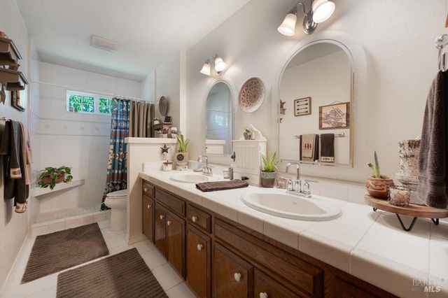 23180 Maffei Rd, Sonoma, CA 95476