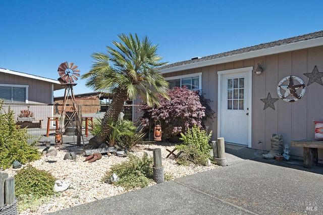 23180 Maffei Rd, Sonoma, CA 95476