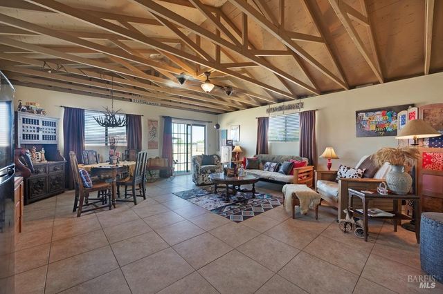 23180 Maffei Rd, Sonoma, CA 95476