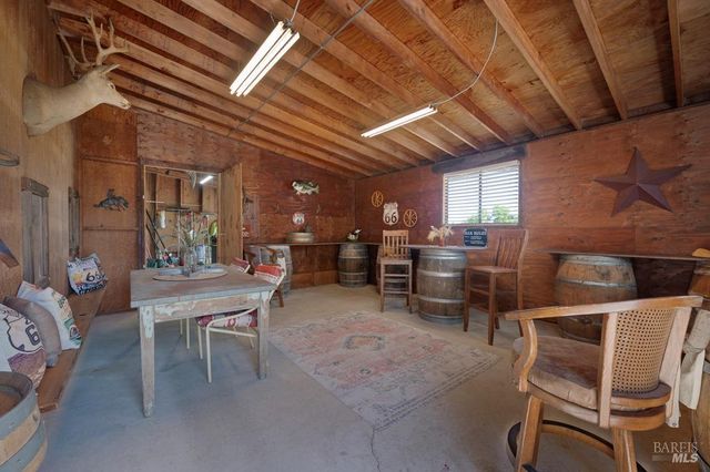 23180 Maffei Rd, Sonoma, CA 95476