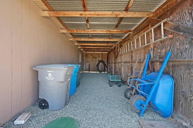 23180 Maffei Rd, Sonoma, CA 95476